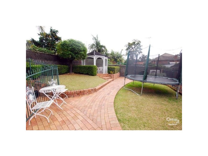 118 Oratava Avenue, West Pennant Hills NSW 2125