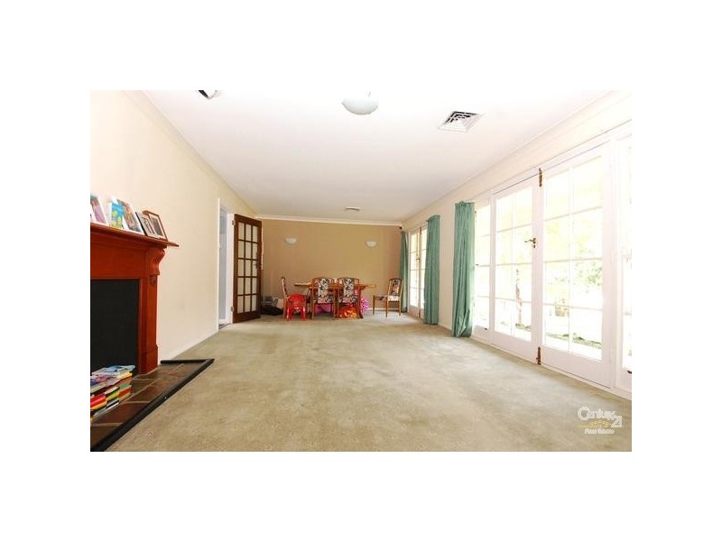 37 Westmore Drive, West Pennant Hills NSW 2125