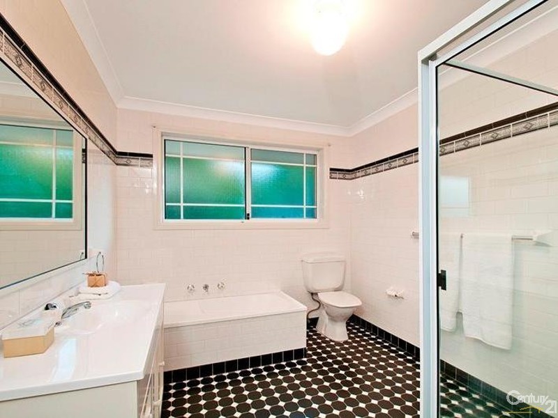 23 Blacks Road, West Pennant Hills NSW 2125