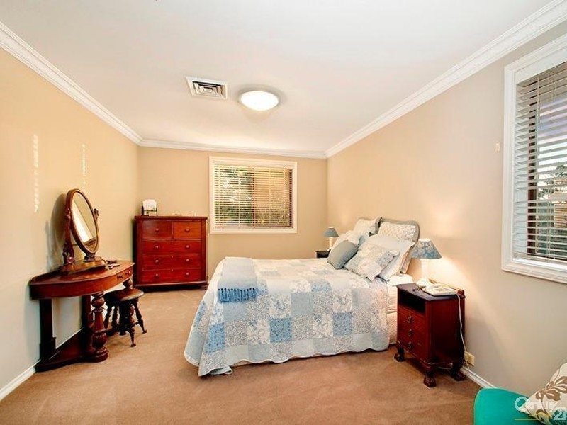 1 Elliott Place, Cherrybrook NSW 2126