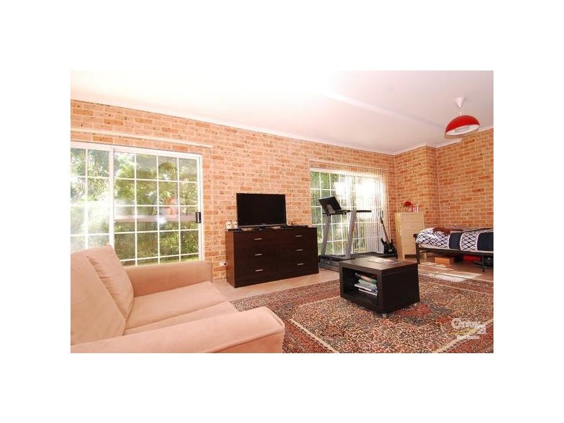 Flat 1 Dunkeld Place, Dural NSW 2158