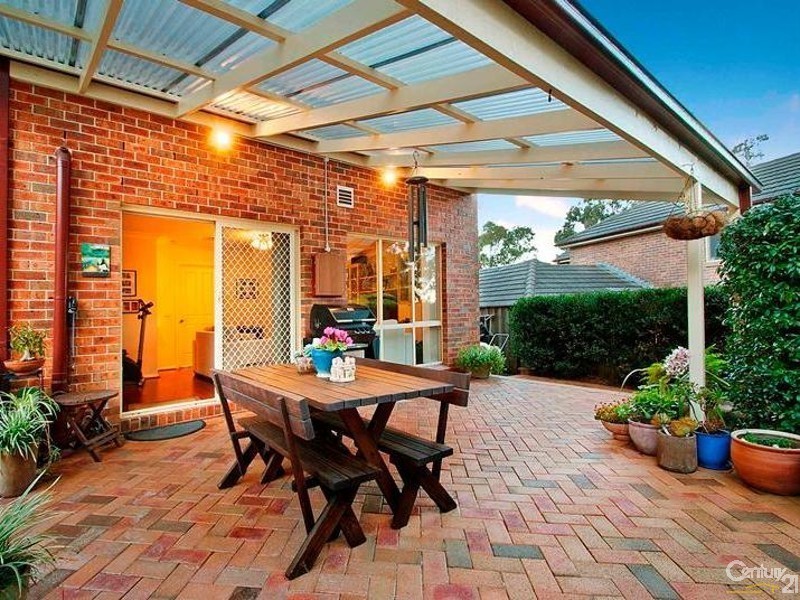 2 Minnamurra Grove, Dural NSW 2158