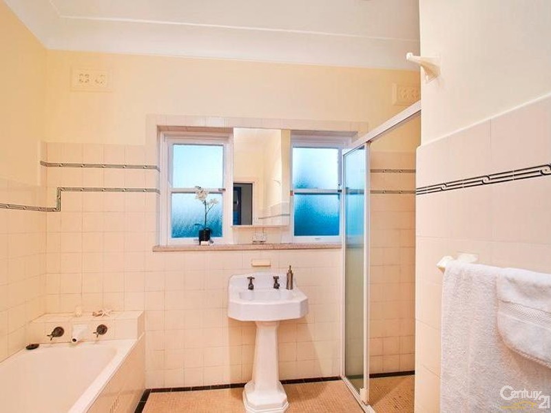 25 Boundary Rd(entry via City View Rd), Pennant Hills NSW 2120