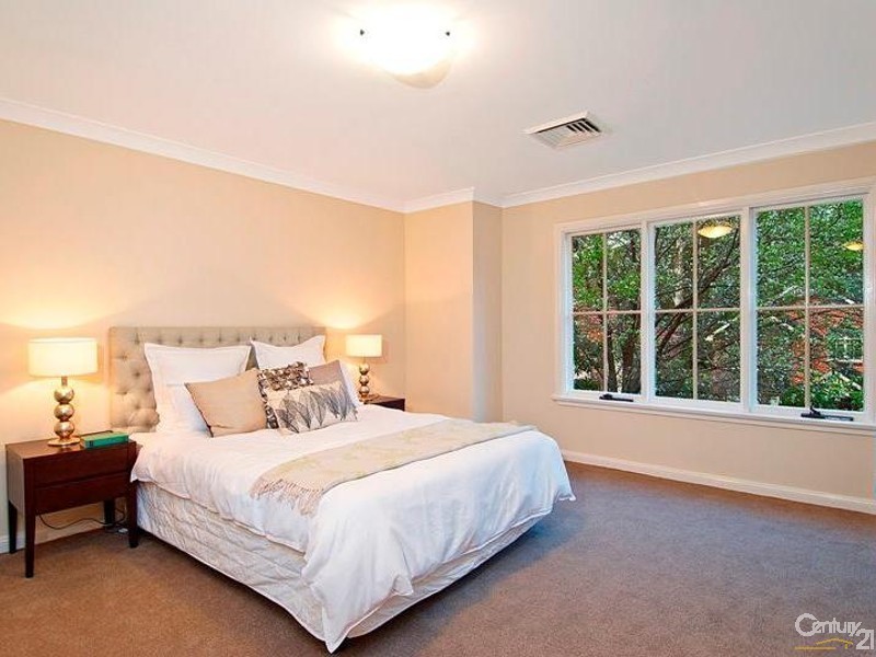 15 Compton Green, West Pennant Hills NSW 2125