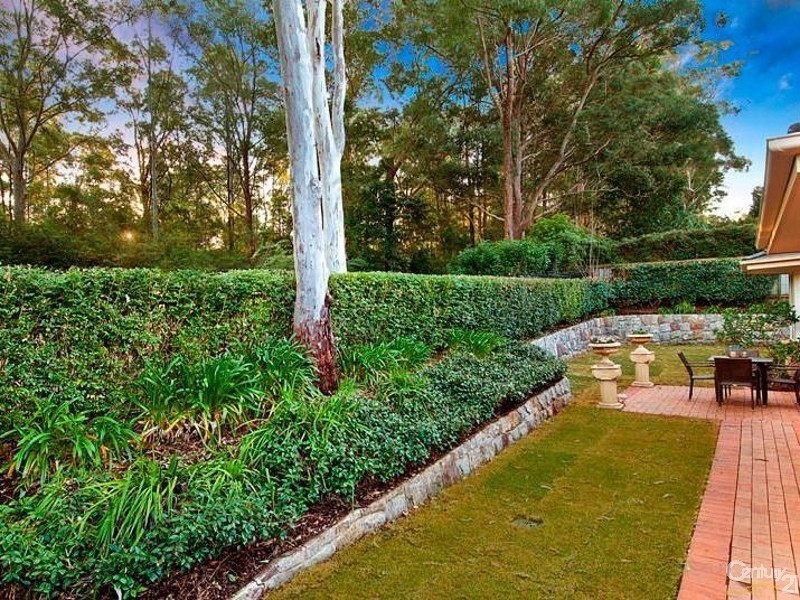 15 Compton Green, West Pennant Hills NSW 2125