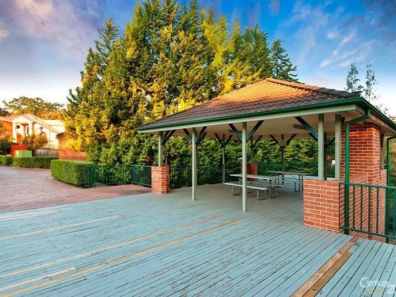 15 Compton Green, West Pennant Hills NSW 2125