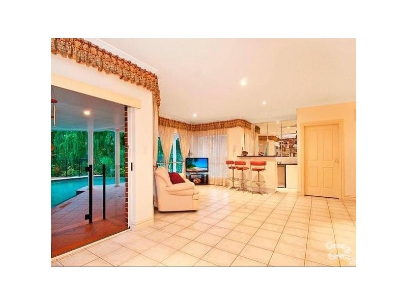 25 Kambah Place, West Pennant Hills NSW 2125