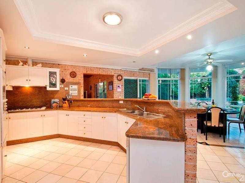 13 Yarra Burn Ave, West Pennant Hills NSW 2125