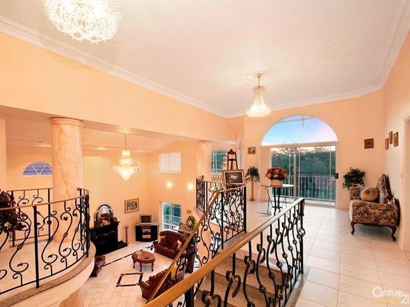 13 Yarra Burn Ave, West Pennant Hills NSW 2125