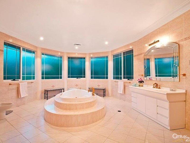 13 Yarra Burn Ave, West Pennant Hills NSW 2125