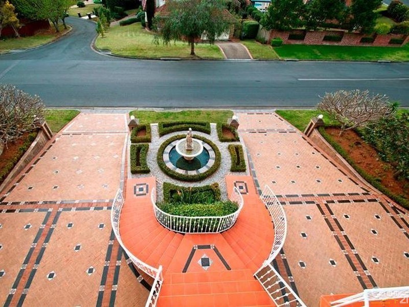 13 Yarra Burn Ave, West Pennant Hills NSW 2125