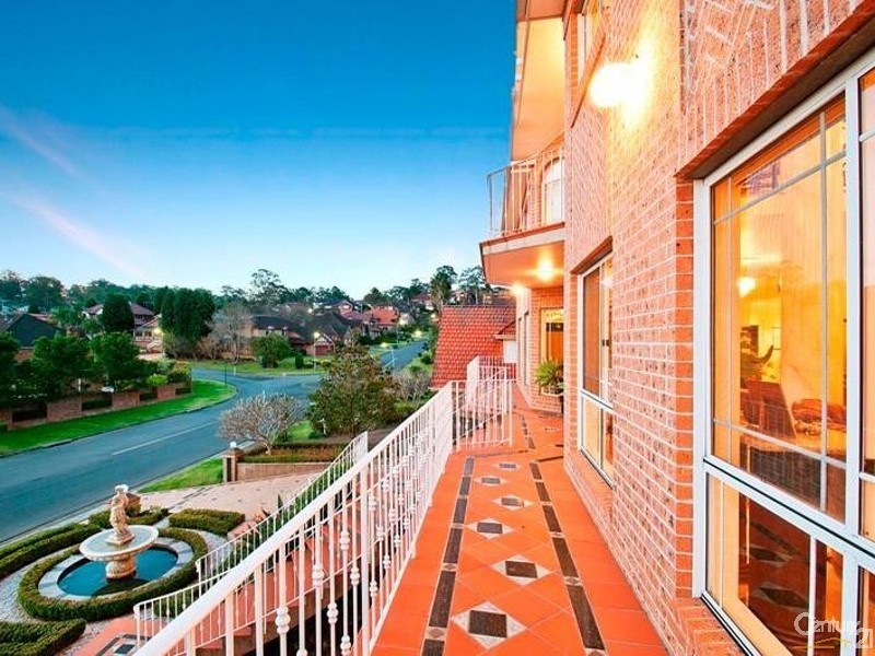 13 Yarra Burn Ave, West Pennant Hills NSW 2125