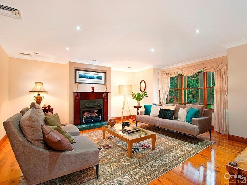 7 Glenayr Grove, West Pennant Hills NSW 2125