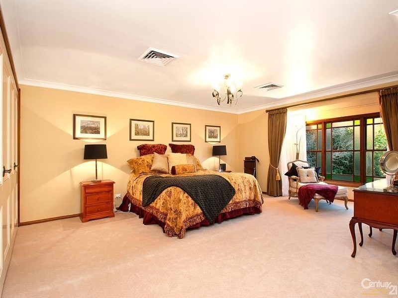 7 Glenayr Grove, West Pennant Hills NSW 2125