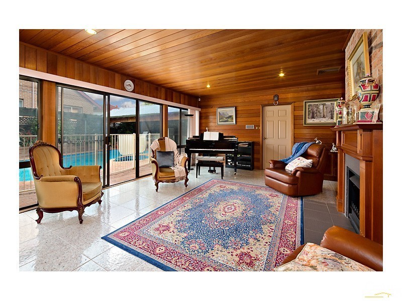 34 Longworth Crescent, Castle Hill NSW 2154