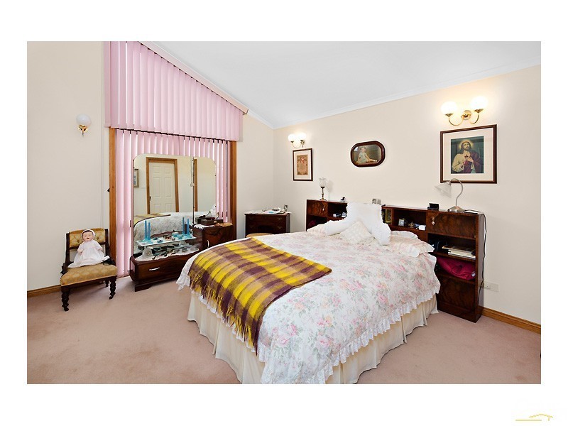 34 Longworth Crescent, Castle Hill NSW 2154