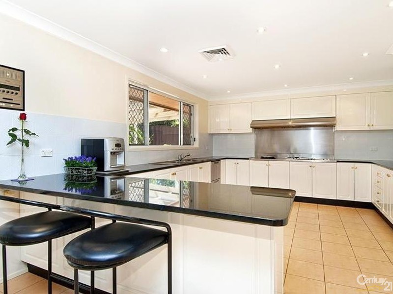 11 Read Place, West Pennant Hills NSW 2125