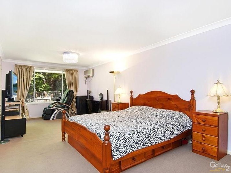 11 Read Place, West Pennant Hills NSW 2125