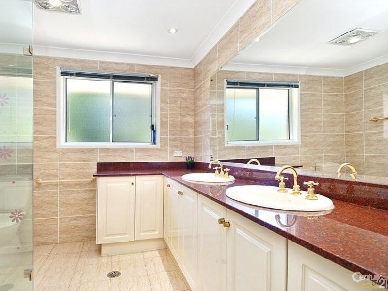 11 Read Place, West Pennant Hills NSW 2125