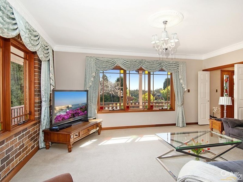 11 Hill Road, West Pennant Hills NSW 2125