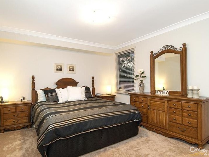 8 Lockyer Close, Dural NSW 2158