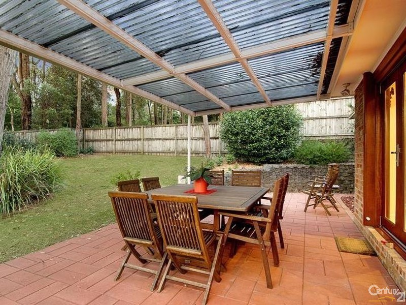 8 Lockyer Close, Dural NSW 2158