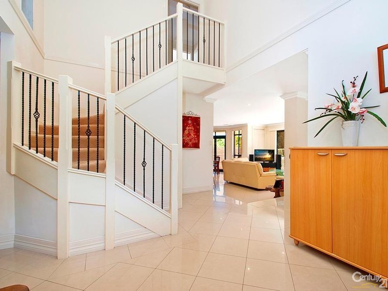 7 Freycinet Close, Dural NSW 2158