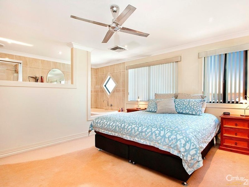 7 Freycinet Close, Dural NSW 2158