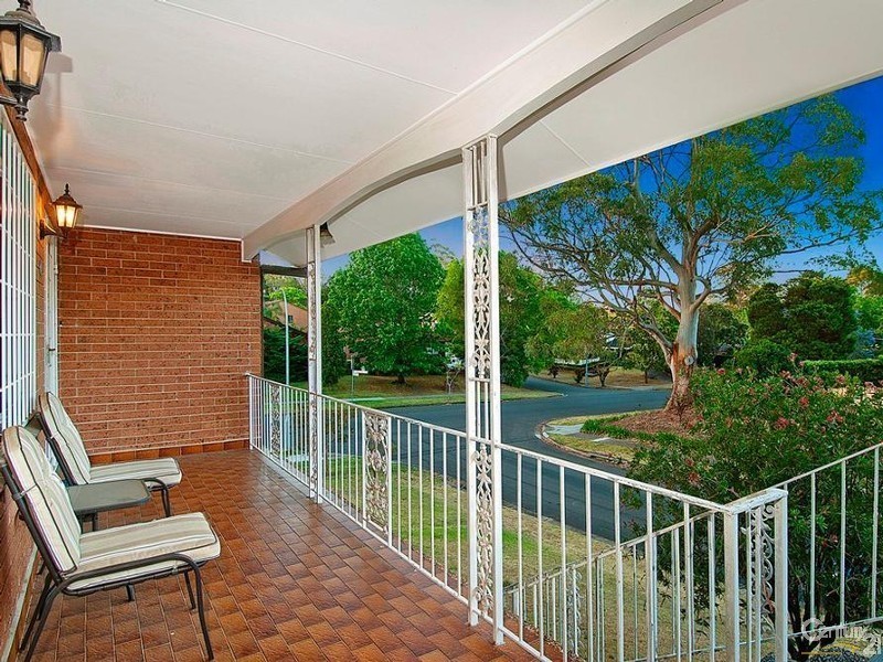 2 Barry Place, Cherrybrook NSW 2126