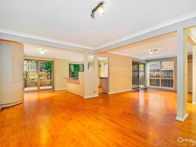 65 Oakhill Drive, Castle Hill NSW 2154