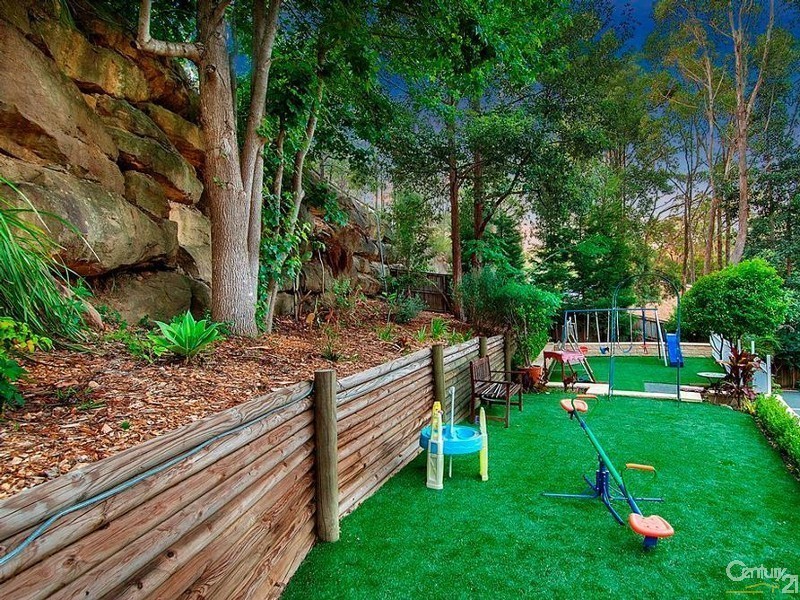 11 Beverley Place, Cherrybrook NSW 2126