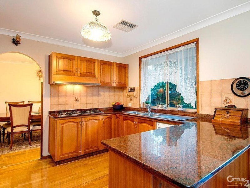 11 Beverley Place, Cherrybrook NSW 2126