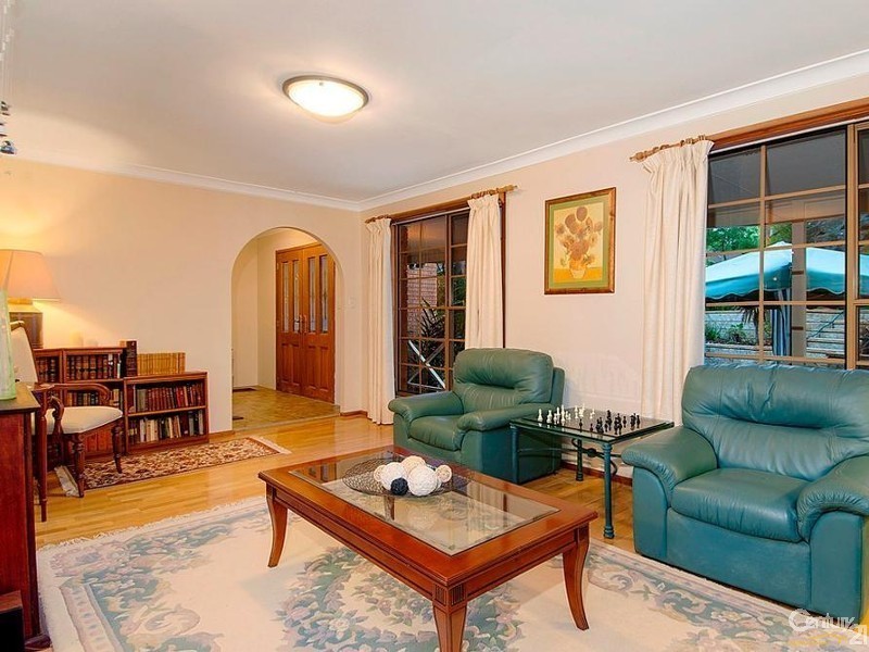 11 Beverley Place, Cherrybrook NSW 2126