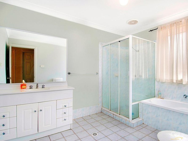 20 Hillcrest Road, Quakers Hill NSW 2763