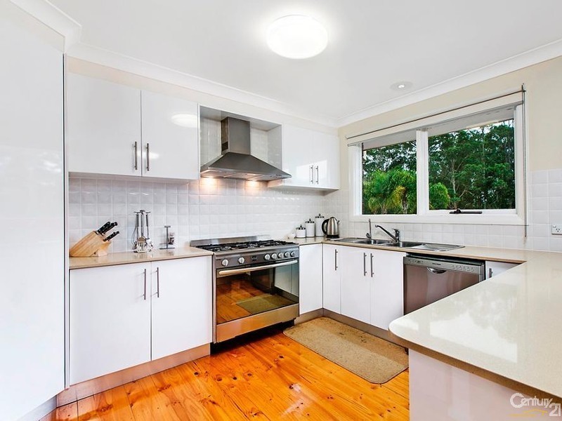 16 Leigh Place, West Pennant Hills NSW 2125