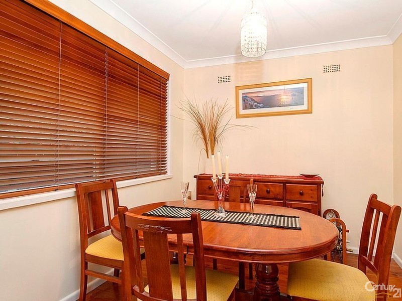 18 Marguerite Crescent, West Pennant Hills NSW 2125
