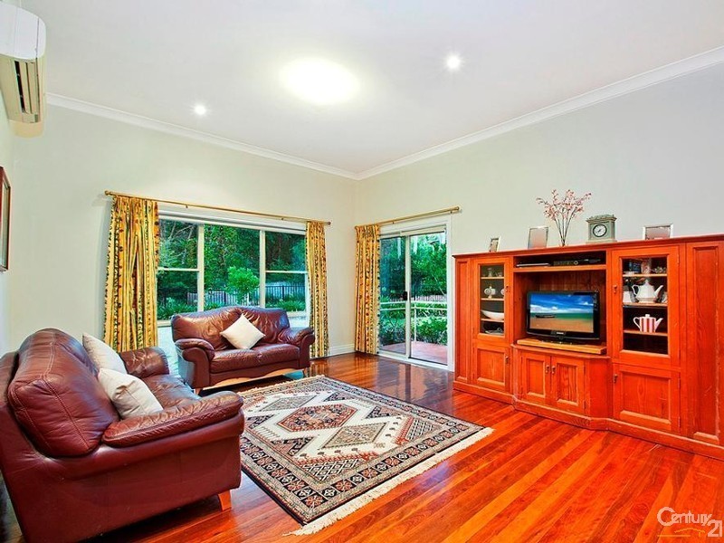 5 Gumleaf Place, West Pennant Hills NSW 2125