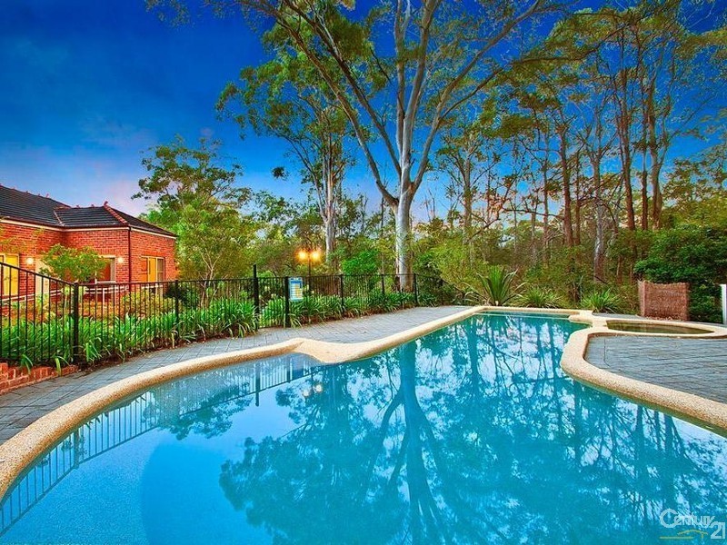 5 Gumleaf Place, West Pennant Hills NSW 2125