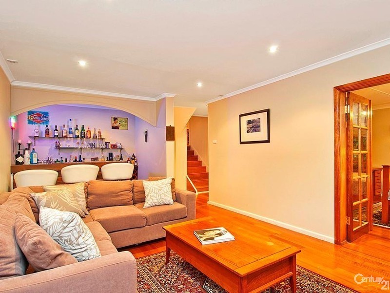 1 Hillside Place, West Pennant Hills NSW 2125