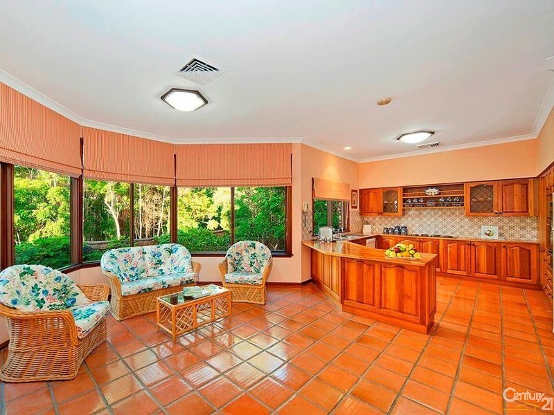 8 Rosella Way, West Pennant Hills NSW 2125