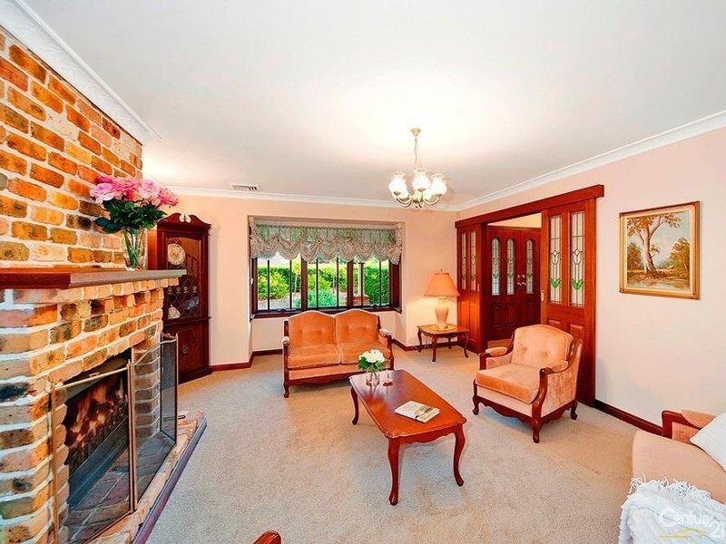 8 Rosella Way, West Pennant Hills NSW 2125