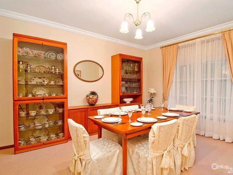 8 James Bellamy Place, West Pennant Hills NSW 2125