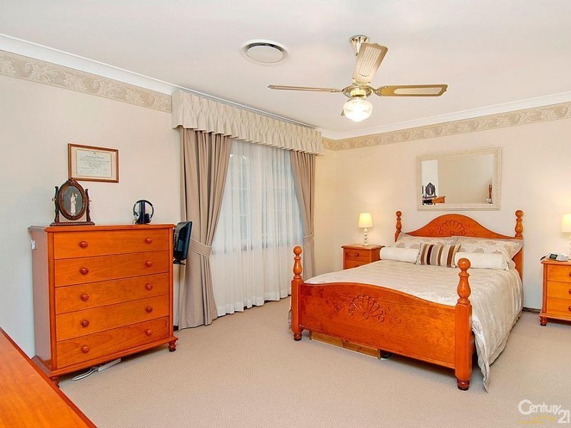 8 James Bellamy Place, West Pennant Hills NSW 2125