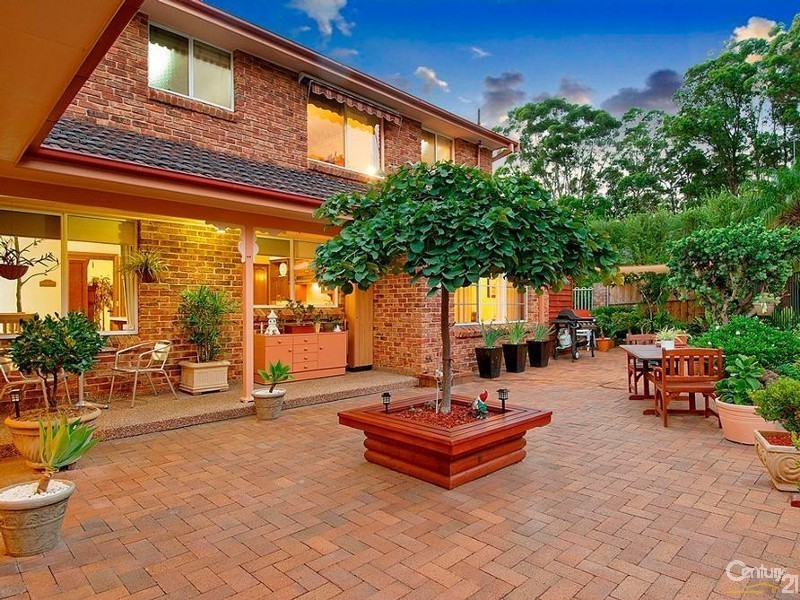 8 James Bellamy Place, West Pennant Hills NSW 2125