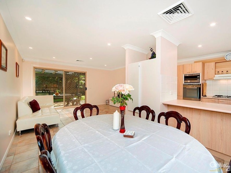 20 Millstream Grove, Dural NSW 2158