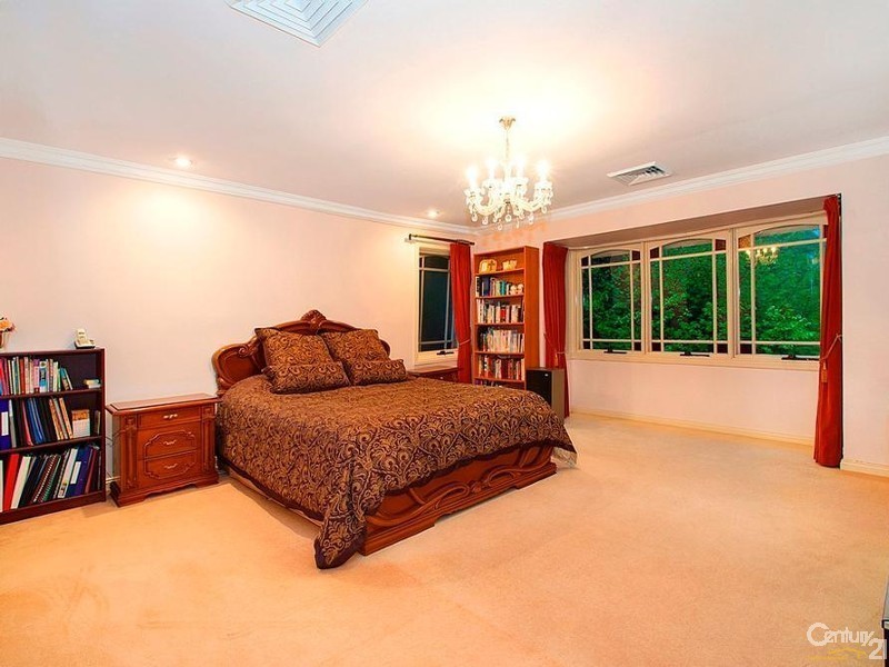 7 Roma Court, West Pennant Hills NSW 2125