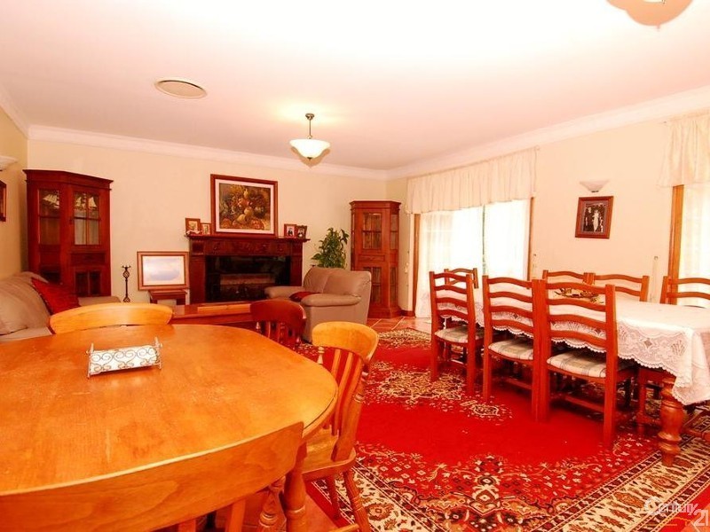 8 Woodglen Place, Cherrybrook NSW 2126
