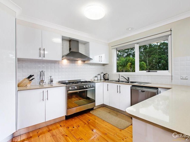 16 Leigh Place, West Pennant Hills NSW 2125