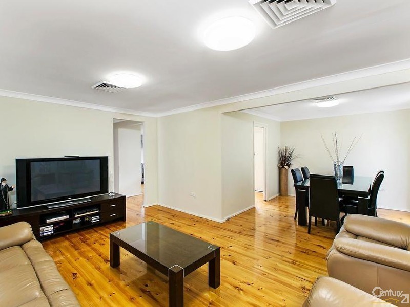 16 Leigh Place, West Pennant Hills NSW 2125