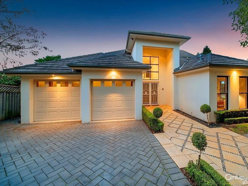 7 Freycinet Close, Dural NSW 2158